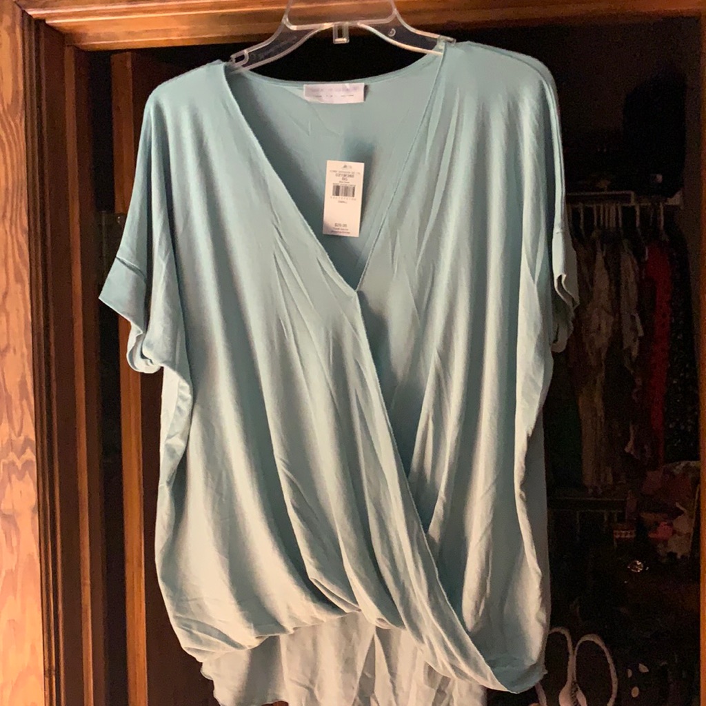 Buckle Double Zero Top